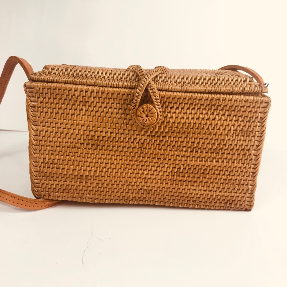Handcrafted woven bag